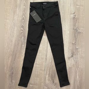 Contour V2 Mid Waisted Fitjeans